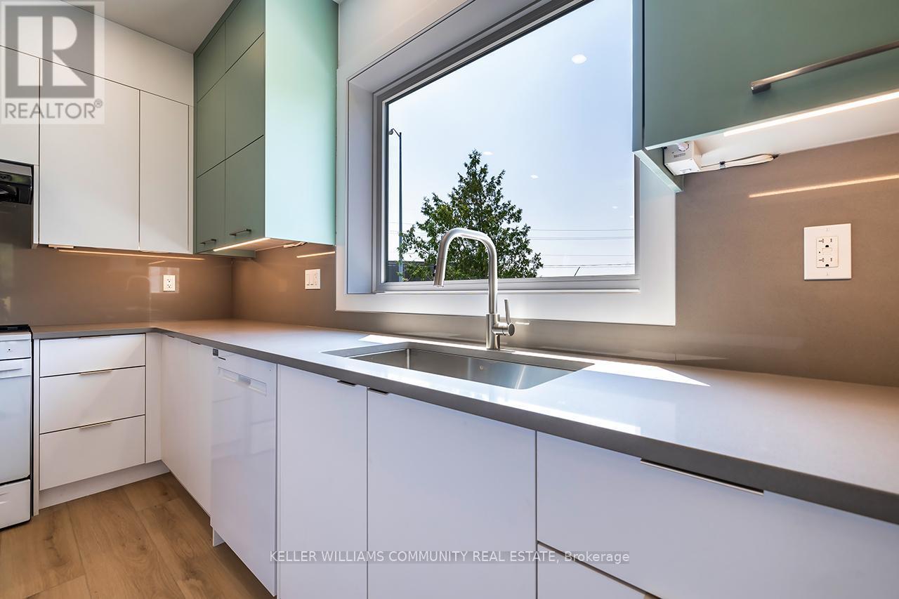 2246 Highway 2, Clarington, ON - Indoor Photo Showing Kitchen With Double Sink