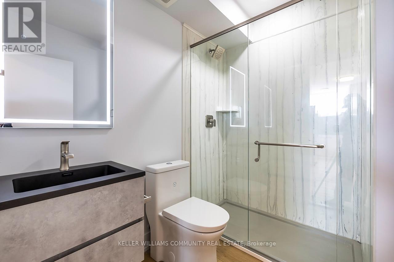 2246 Highway 2, Clarington, ON - Indoor Photo Showing Bathroom