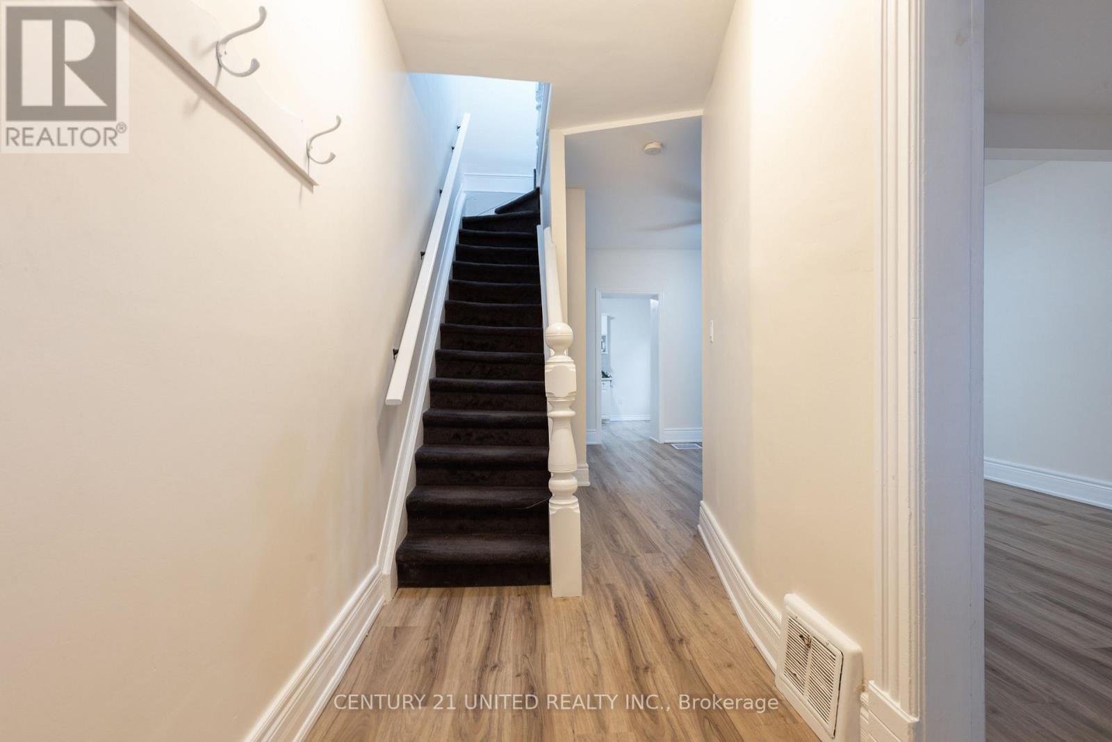 26 Park Street, Peterborough (Town Ward 3), ON - Indoor Photo Showing Other Room