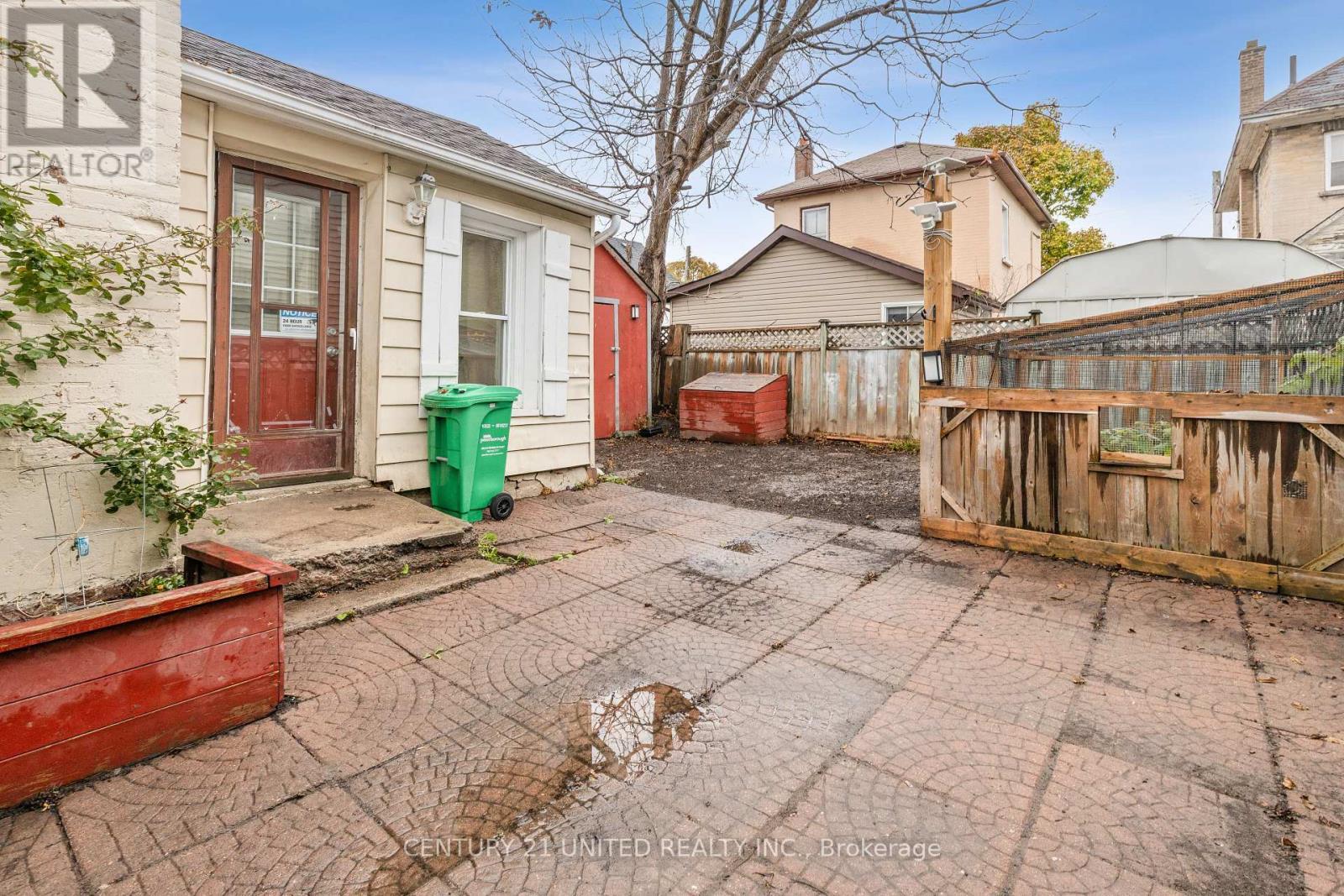 26 Park Street, Peterborough (Town Ward 3), ON - Outdoor