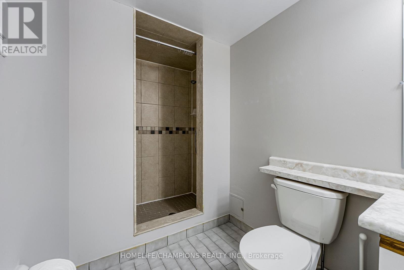 610 - 5 Greystone Walk Drive, Toronto, ON - Indoor Photo Showing Bathroom