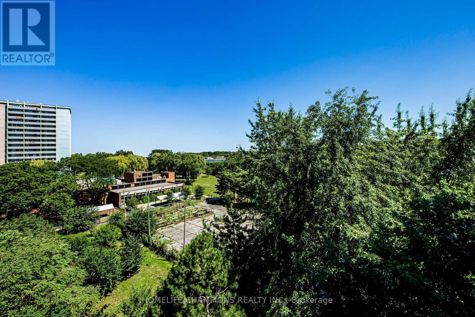 610 - 5 Greystone Walk Drive, Toronto, ON - Outdoor