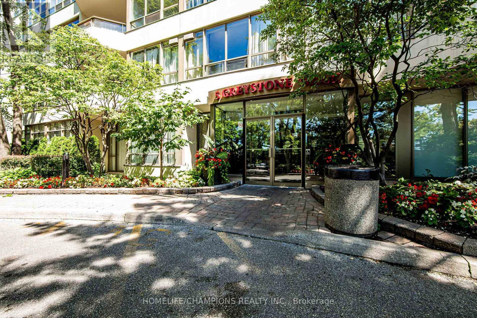 610 - 5 Greystone Walk Drive, Toronto, ON - Outdoor
