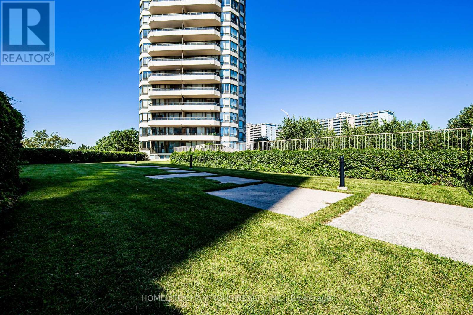 610 - 5 Greystone Walk Drive, Toronto, ON - Outdoor