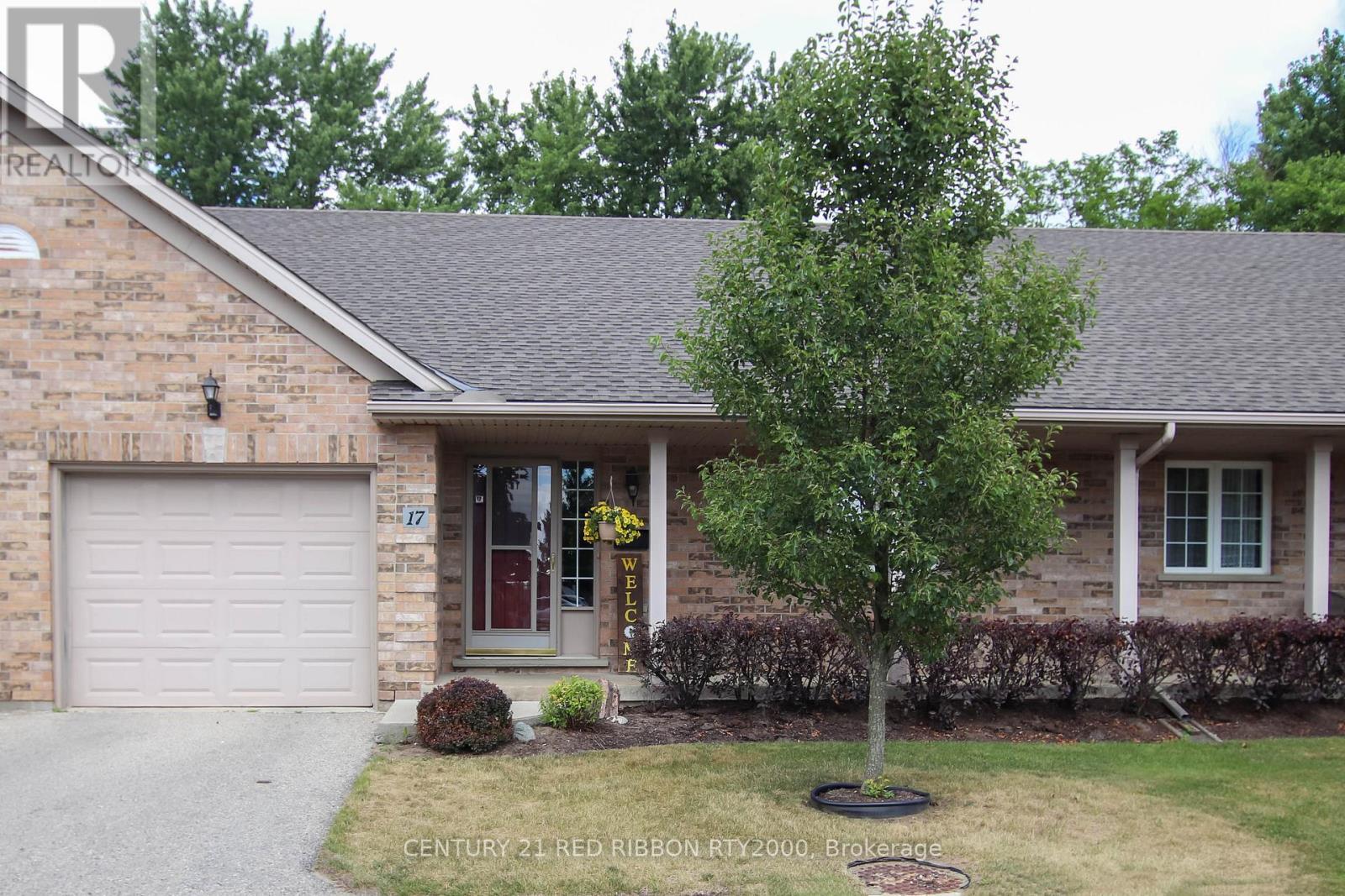 17 - 375 Scott Street E, Strathroy-Caradoc (Se), ON - Outdoor