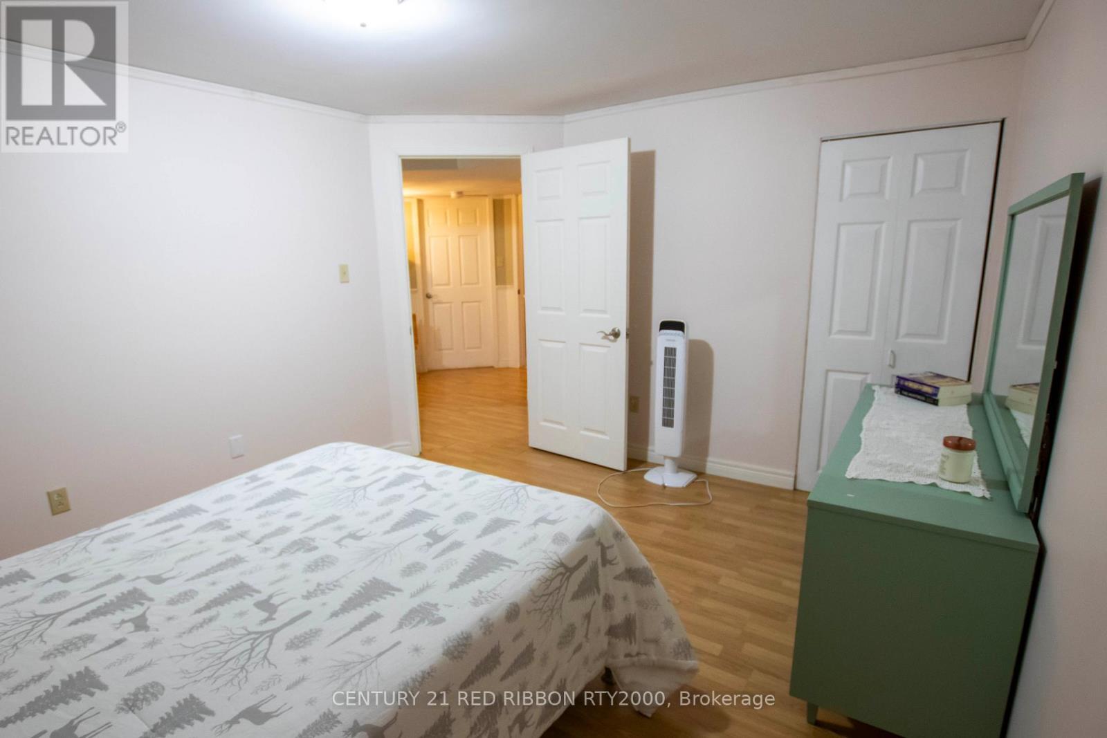 17 - 375 Scott Street E, Strathroy-Caradoc (Se), ON - Indoor Photo Showing Bedroom