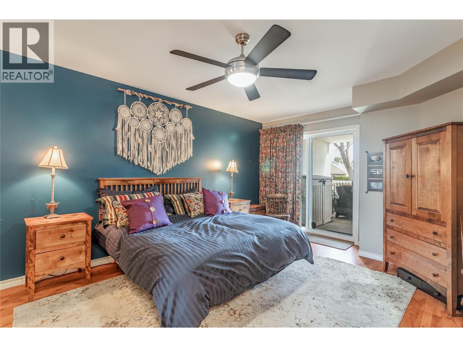 2370 Stillingfleet Road Unit# 125, Kelowna, BC - Indoor Photo Showing Bedroom