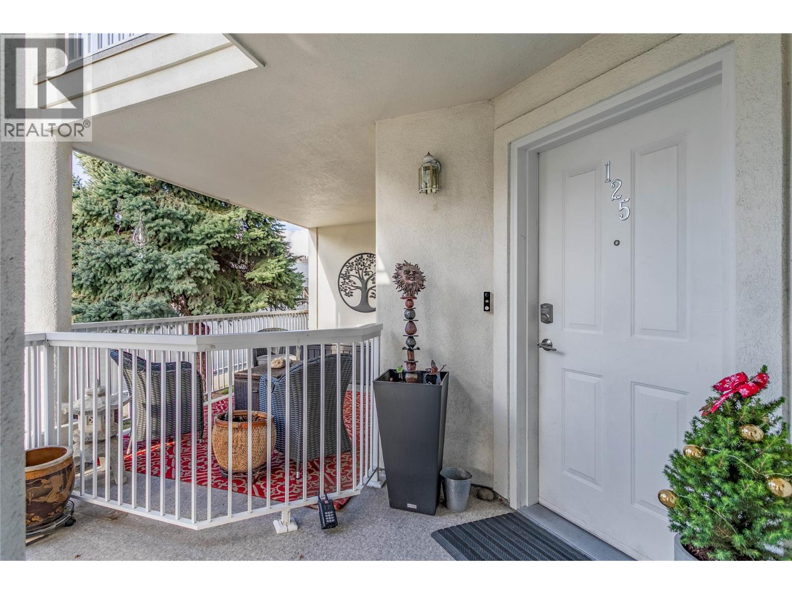 2370 Stillingfleet Road Unit# 125, Kelowna, BC - Outdoor With Exterior