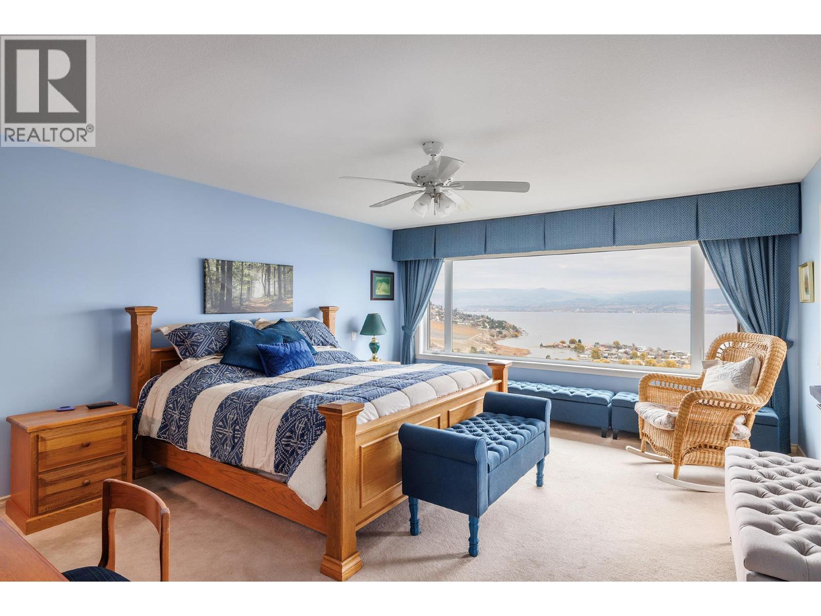 3639 Gala View Drive, West Kelowna, BC - Indoor Photo Showing Bedroom