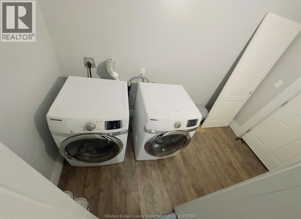 475 Louis, Windsor, ON - Indoor Photo Showing Laundry Room