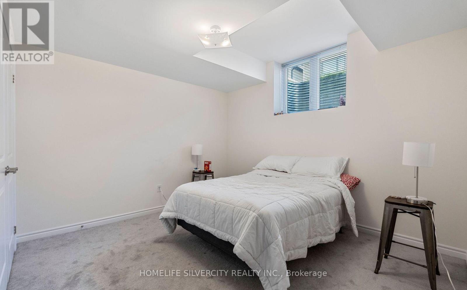 Bsmt - 124 Durham Avenue, Barrie, ON - Indoor Photo Showing Bedroom