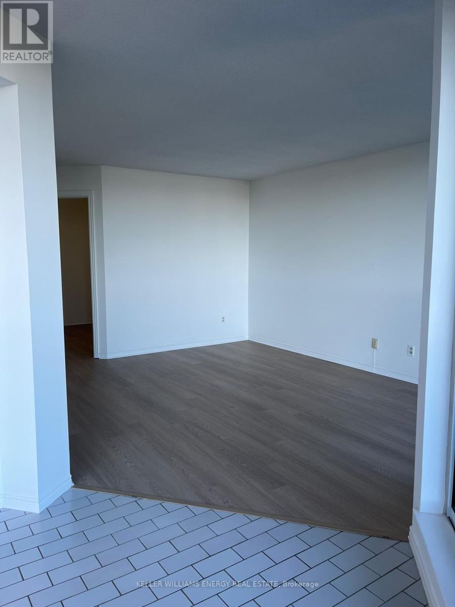 508 - 360 Watson Street W, Whitby (Port Whitby), ON - Indoor Photo Showing Other Room