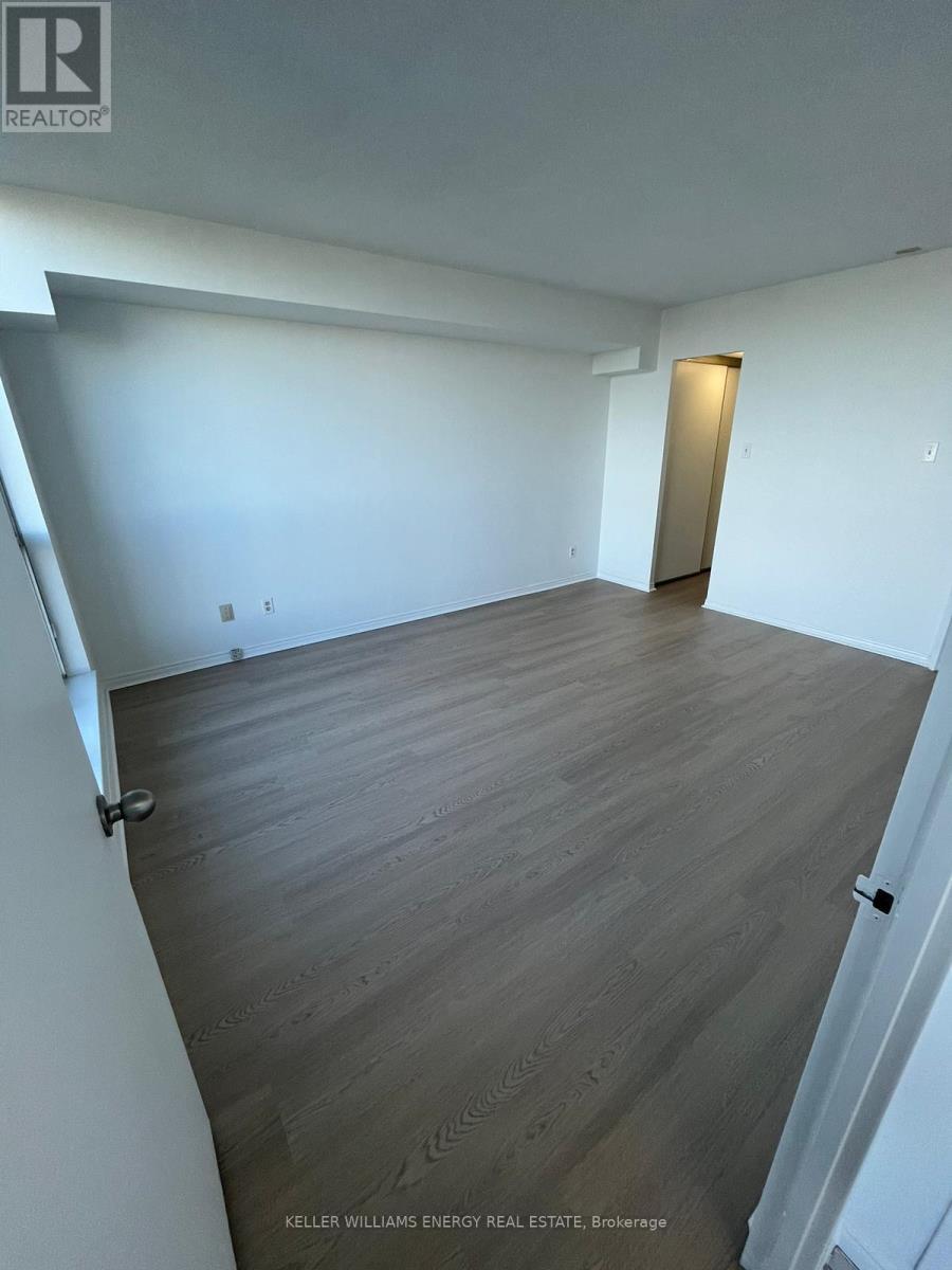 508 - 360 Watson Street W, Whitby (Port Whitby), ON - Indoor Photo Showing Other Room