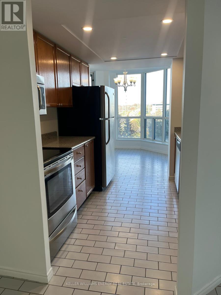 508 - 360 Watson Street W, Whitby (Port Whitby), ON - Indoor Photo Showing Kitchen
