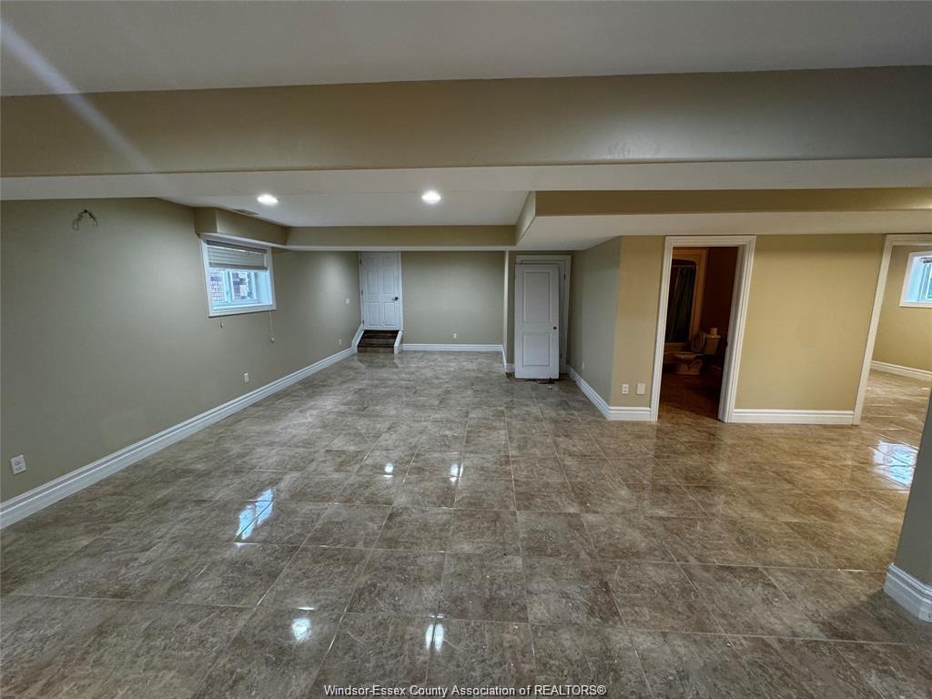 Lower-4001 Maracaibo Court, Windsor, ON