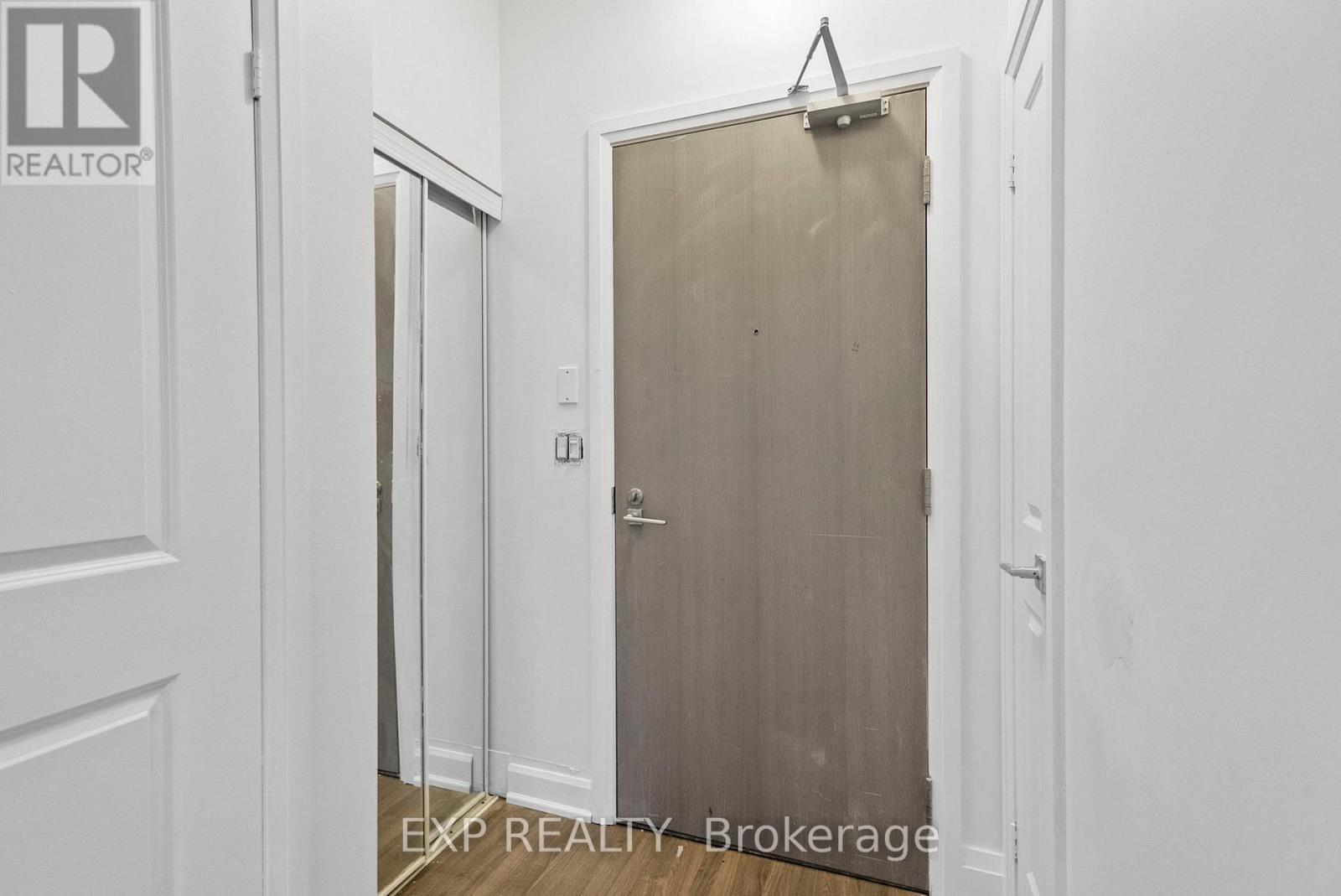 1011 - 7167 Yonge Street, Markham, ON -