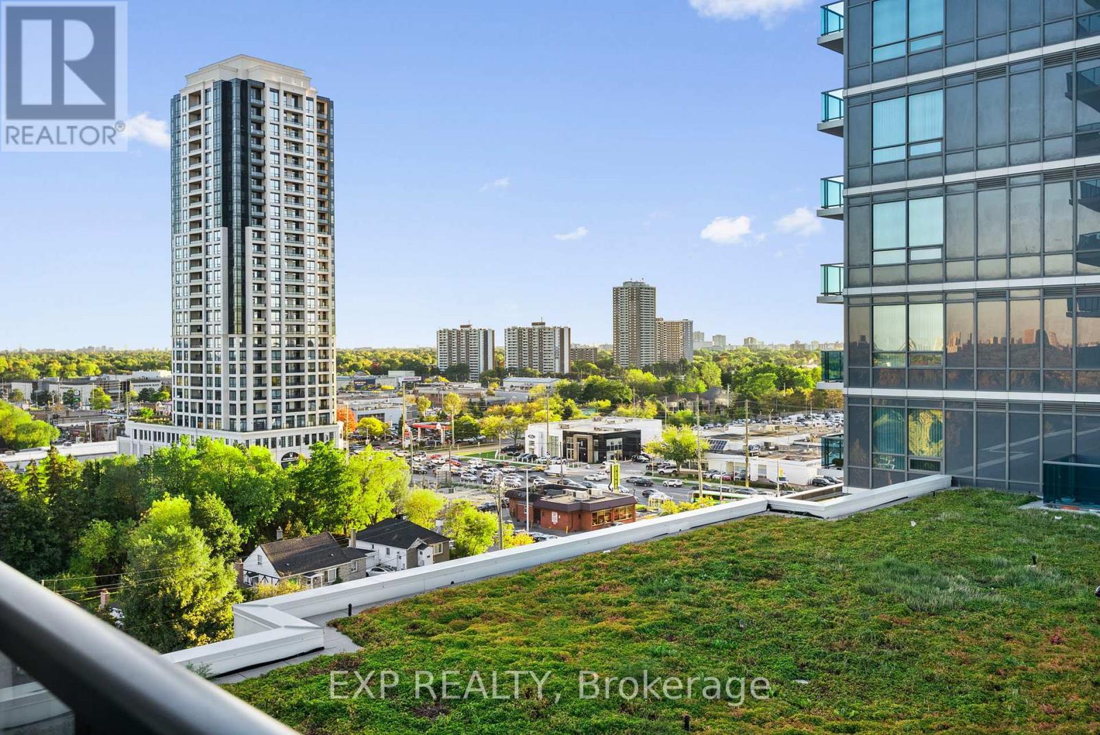 1011 - 7167 Yonge Street, Markham, ON - Outdoor With Balcony