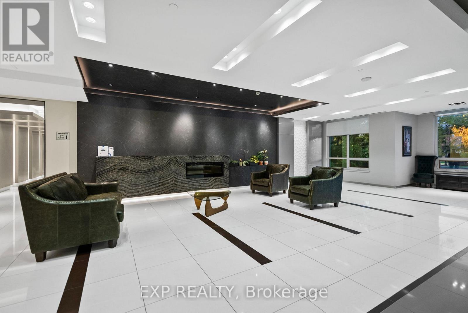 1011 - 7167 Yonge Street, Markham, ON - Indoor Photo Showing Other Room