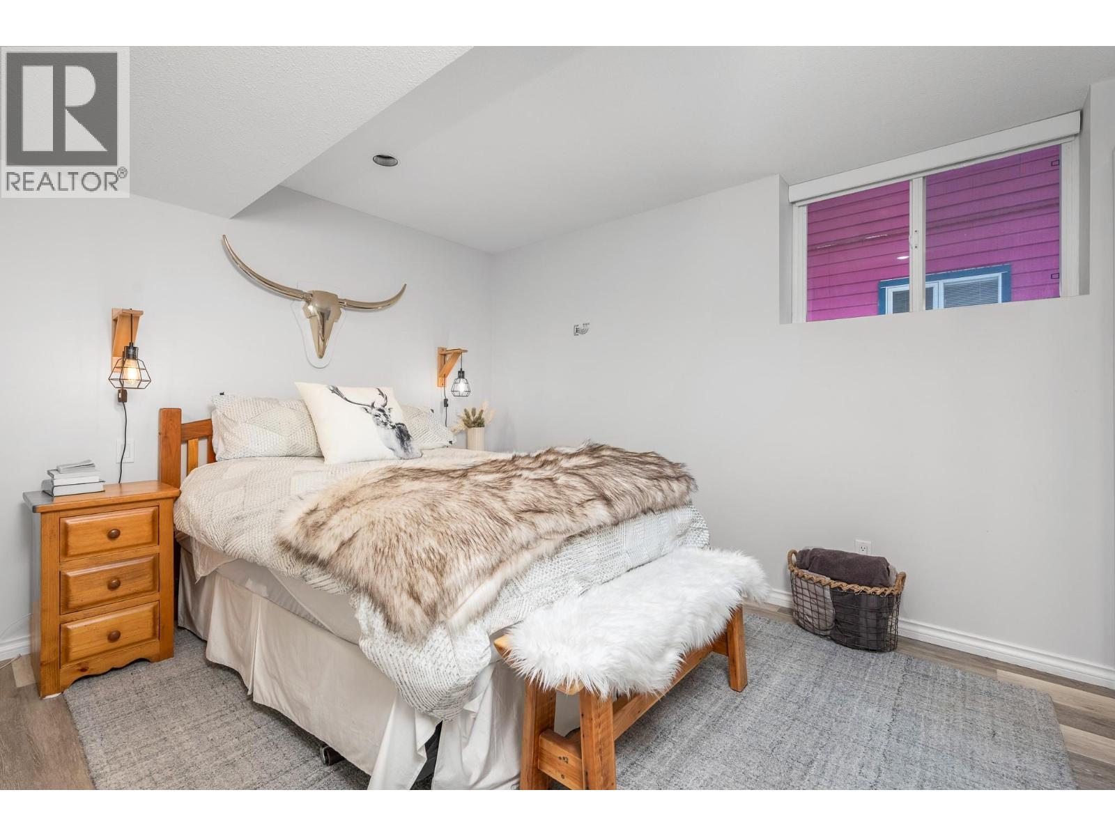 495 Monashee Road Unit# 1, Silver Star, BC - Indoor Photo Showing Bedroom