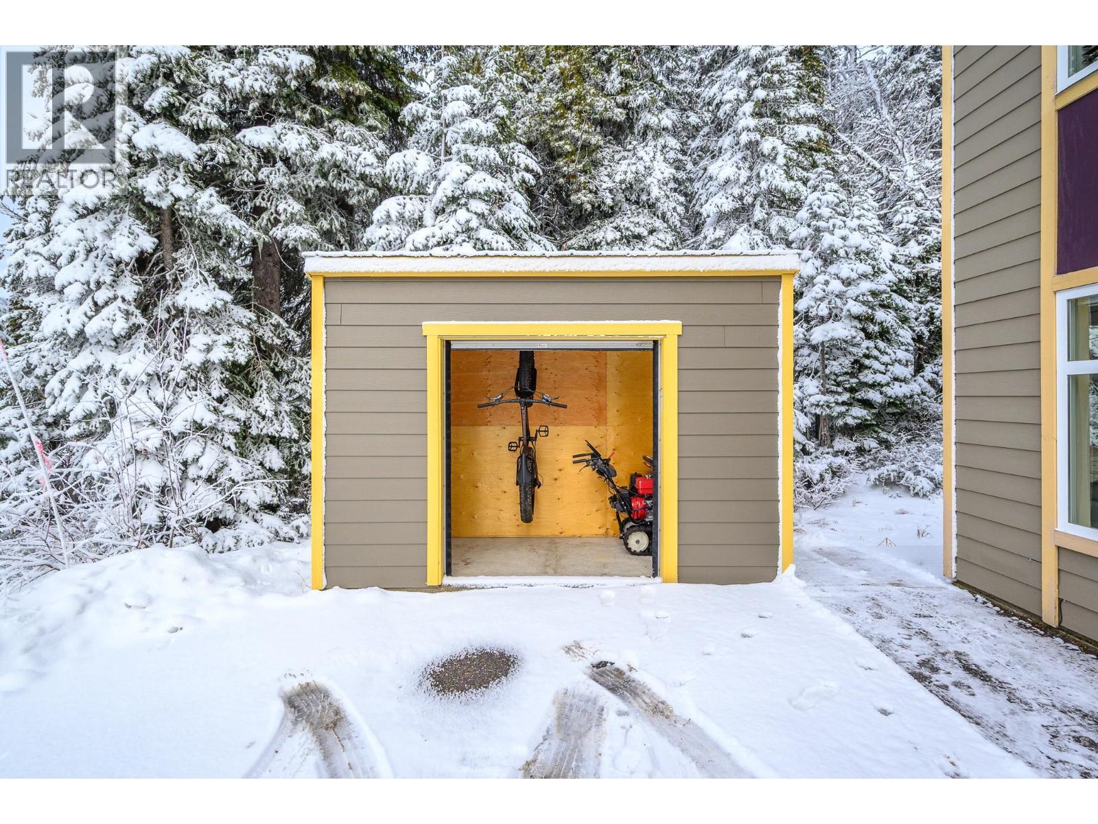 495 Monashee Road Unit# 1, Silver Star, BC - Outdoor