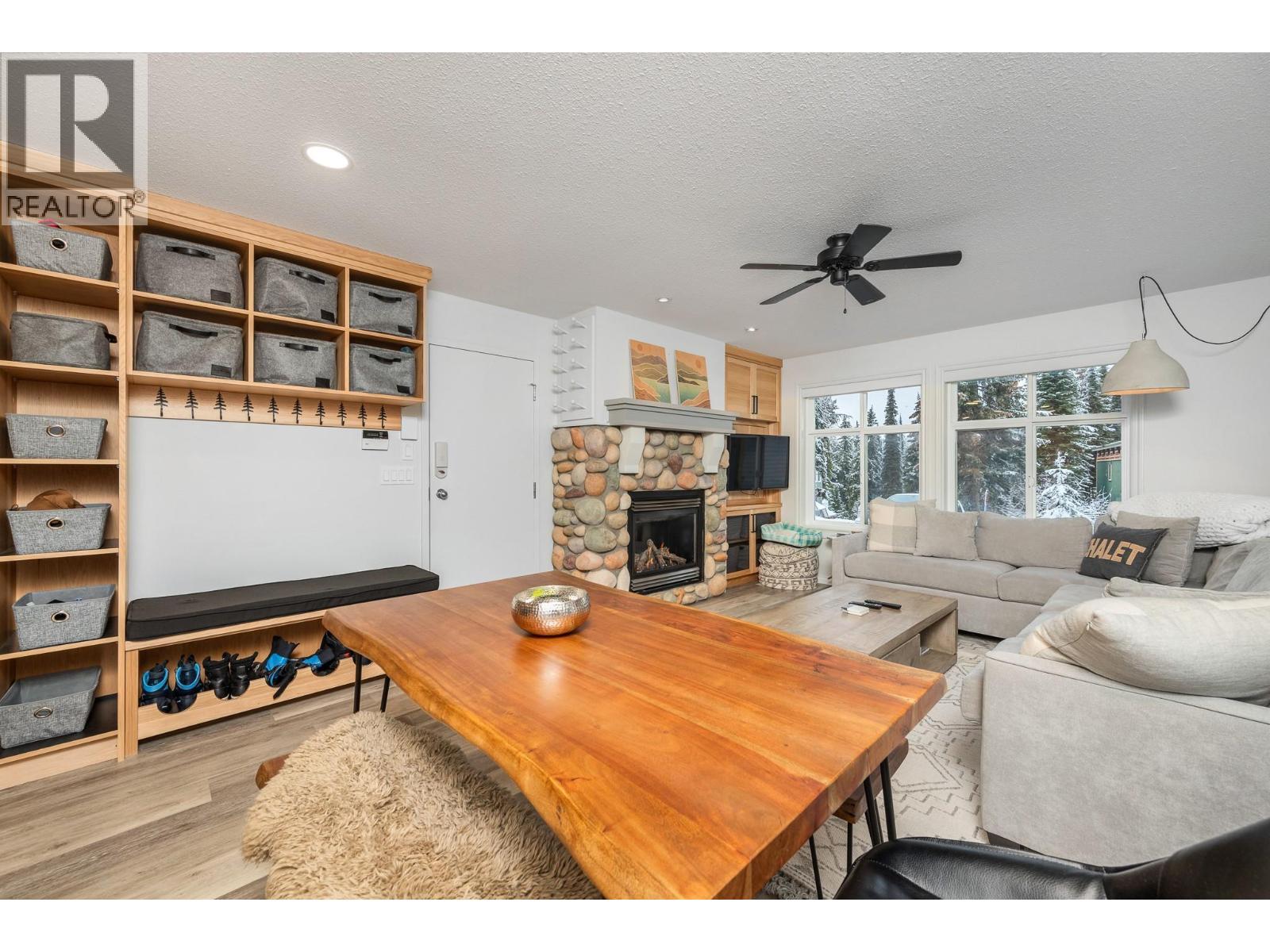495 Monashee Road Unit# 1, Silver Star, BC - Indoor Photo Showing Living Room With Fireplace