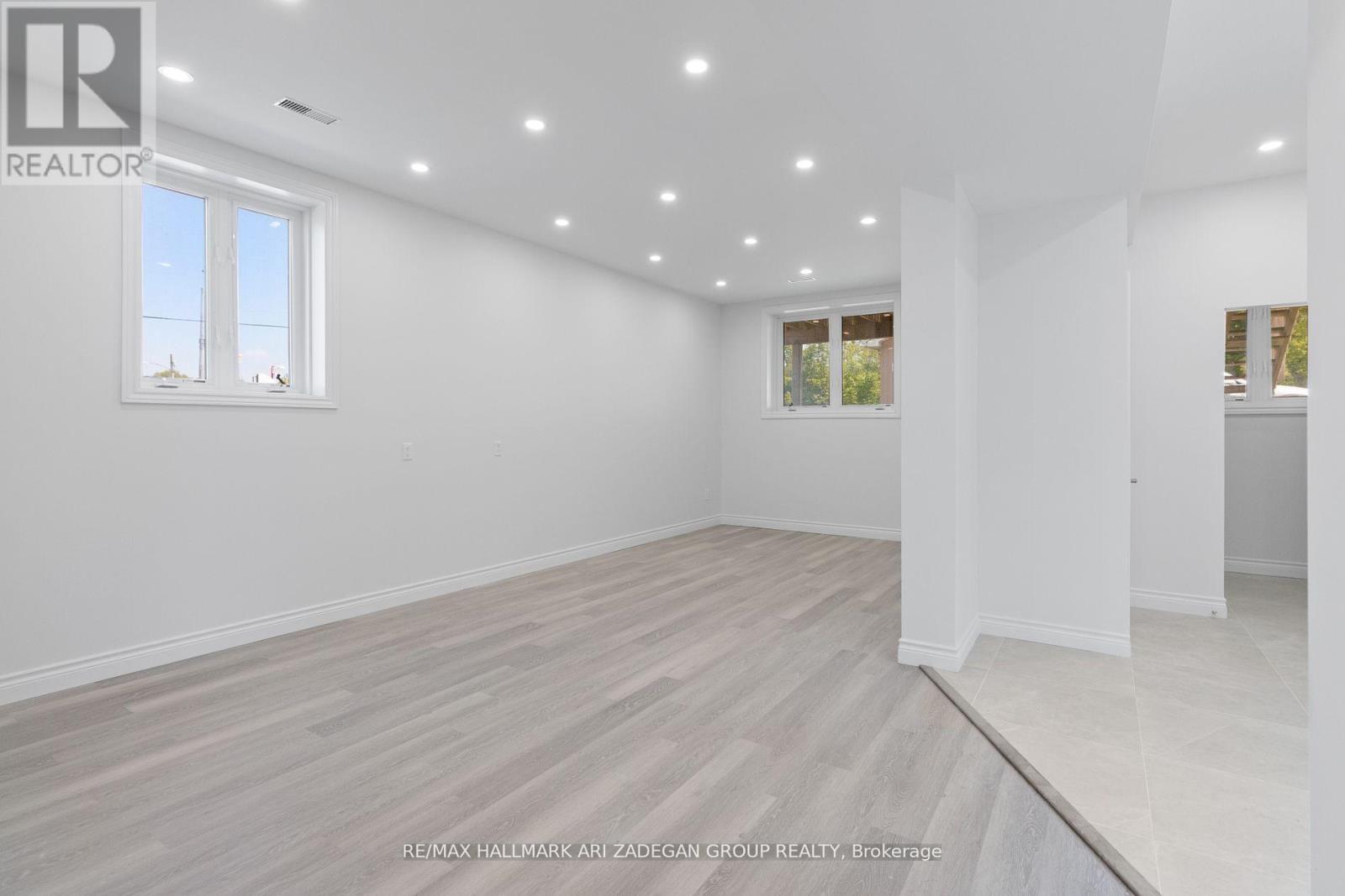 B - 177 The Queensway S, Georgina, ON - Indoor Photo Showing Other Room