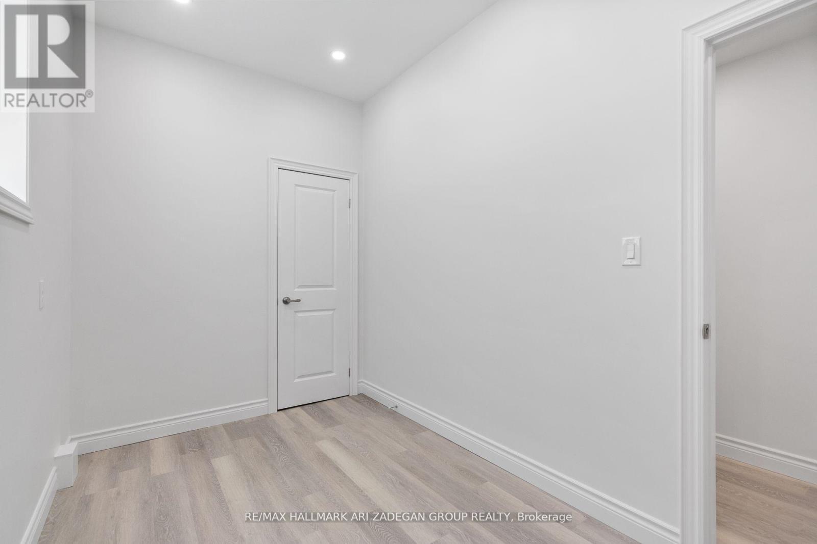 B - 177 The Queensway S, Georgina, ON - Indoor Photo Showing Other Room