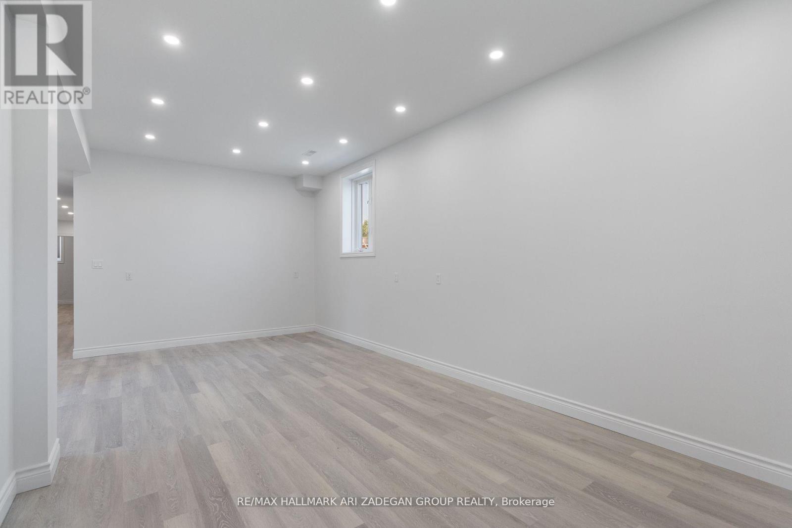 B - 177 The Queensway S, Georgina, ON - Indoor Photo Showing Other Room