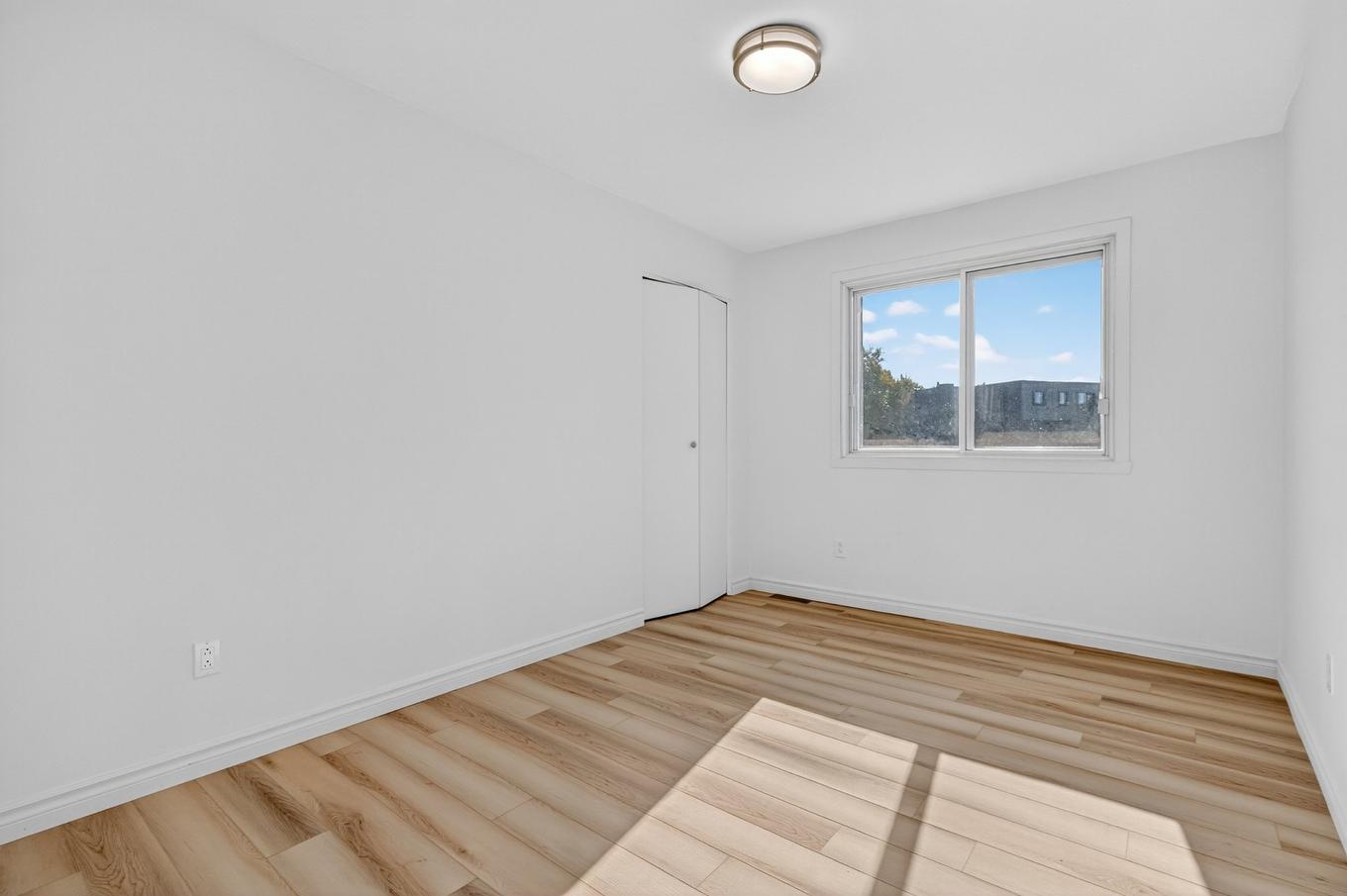 Bedroom - 3190 Place Byzance, Brossard, QC - Indoor Photo Showing Other Room