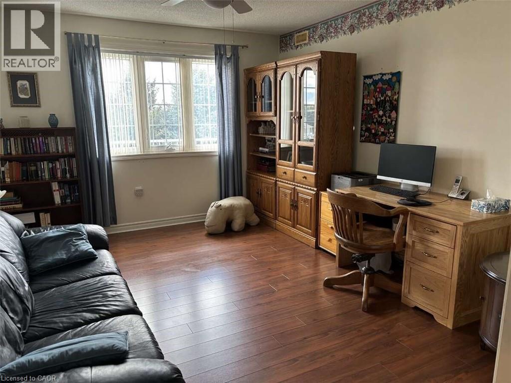 600 Silverbirch Boulevard Unit# 308, Mount Hope, ON - Indoor Photo Showing Office