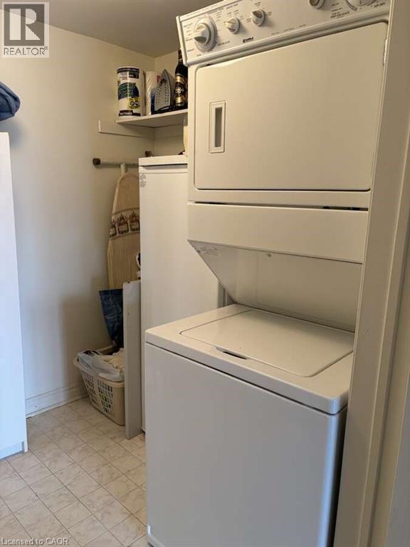 600 Silverbirch Boulevard Unit# 308, Mount Hope, ON - Indoor Photo Showing Laundry Room