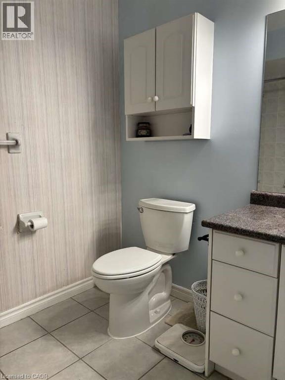 600 Silverbirch Boulevard Unit# 308, Mount Hope, ON - Indoor Photo Showing Bathroom