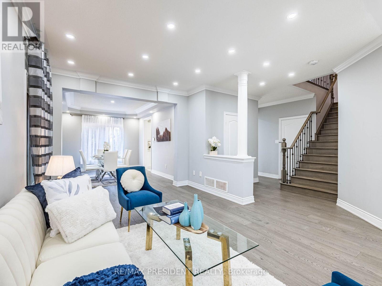 20 Monabelle Crescent, Brampton, ON - Indoor