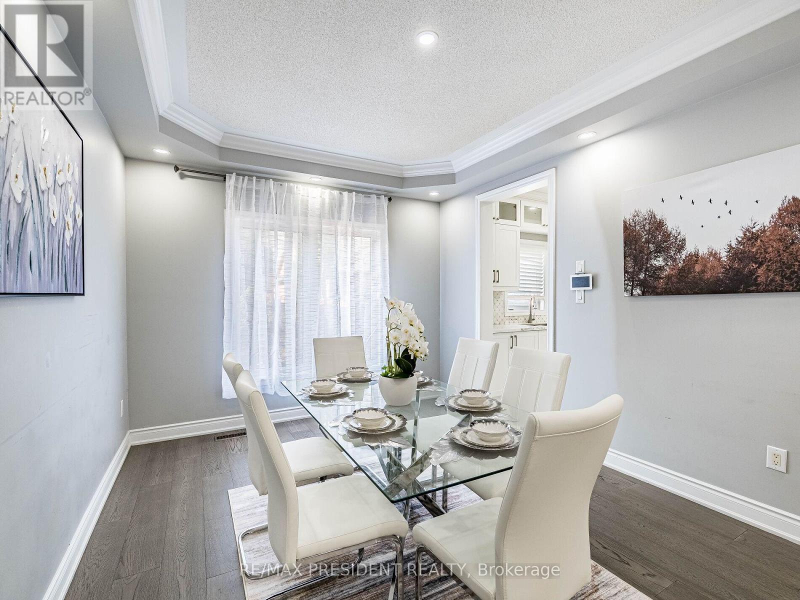 20 Monabelle Crescent, Brampton, ON - Indoor Photo Showing Dining Room