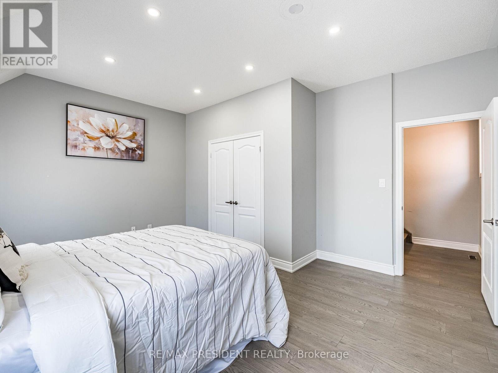 20 Monabelle Crescent, Brampton, ON - Indoor Photo Showing Bedroom