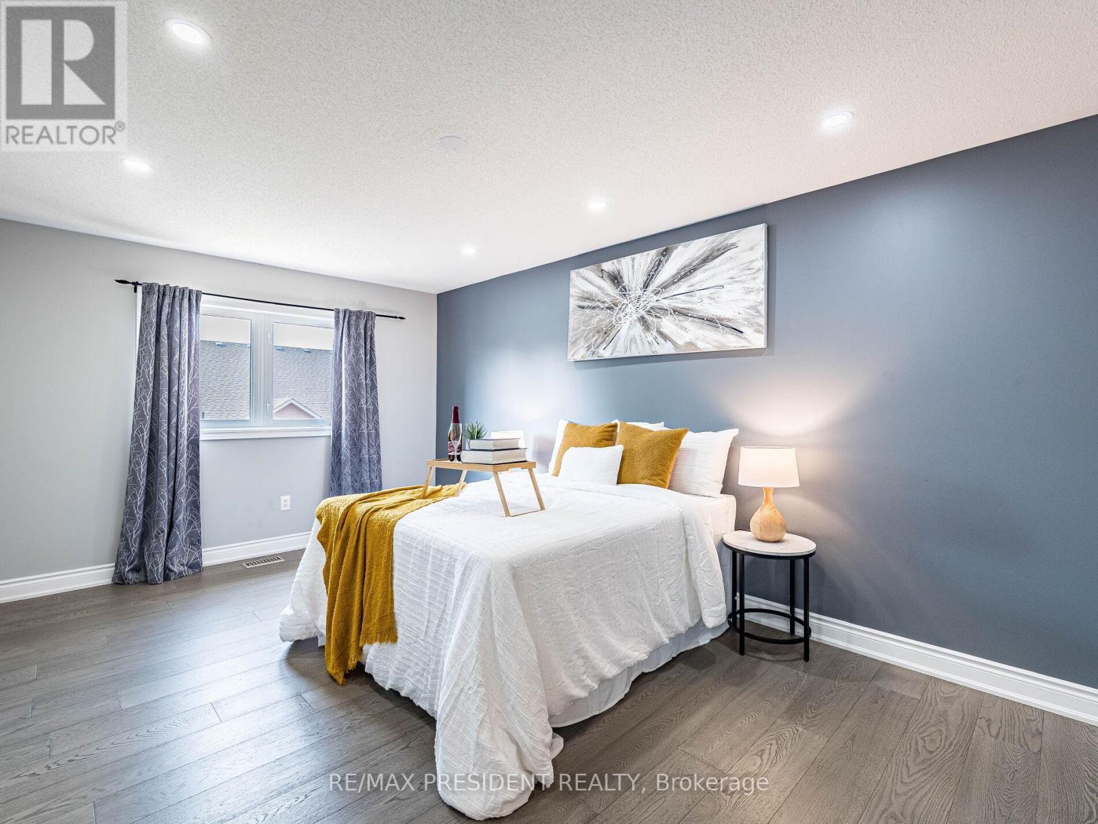 20 Monabelle Crescent, Brampton, ON - Indoor Photo Showing Bedroom