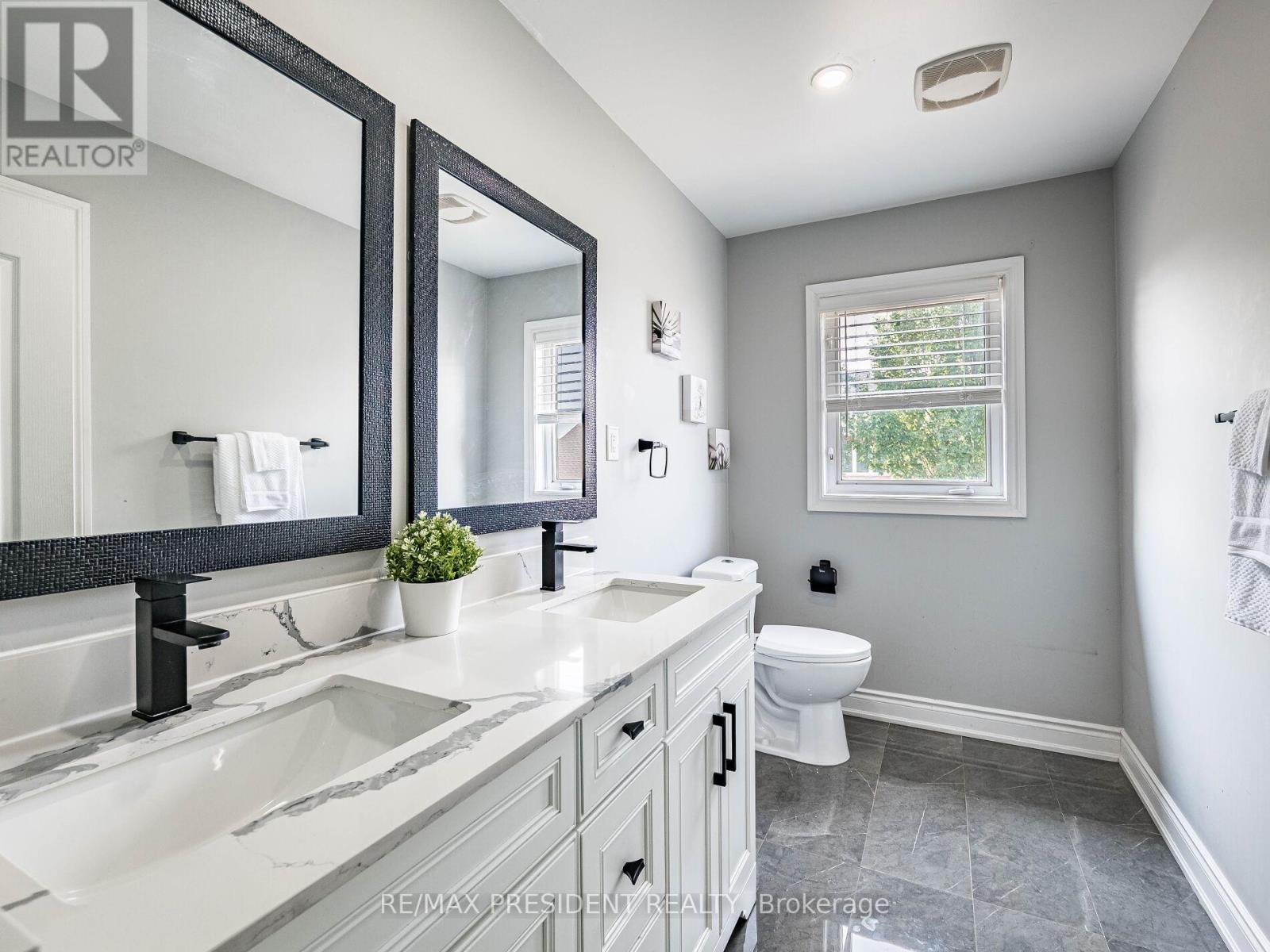 20 Monabelle Crescent, Brampton, ON - Indoor Photo Showing Bathroom