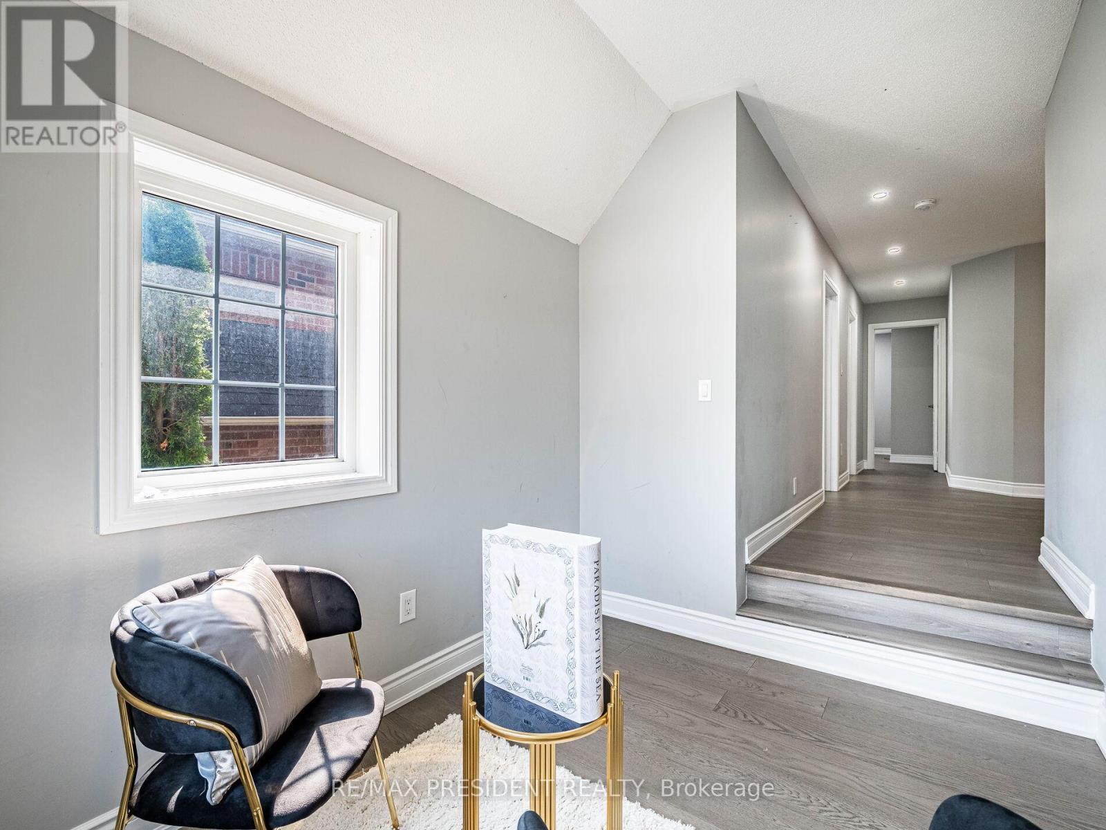 20 Monabelle Crescent, Brampton, ON - Indoor Photo Showing Other Room