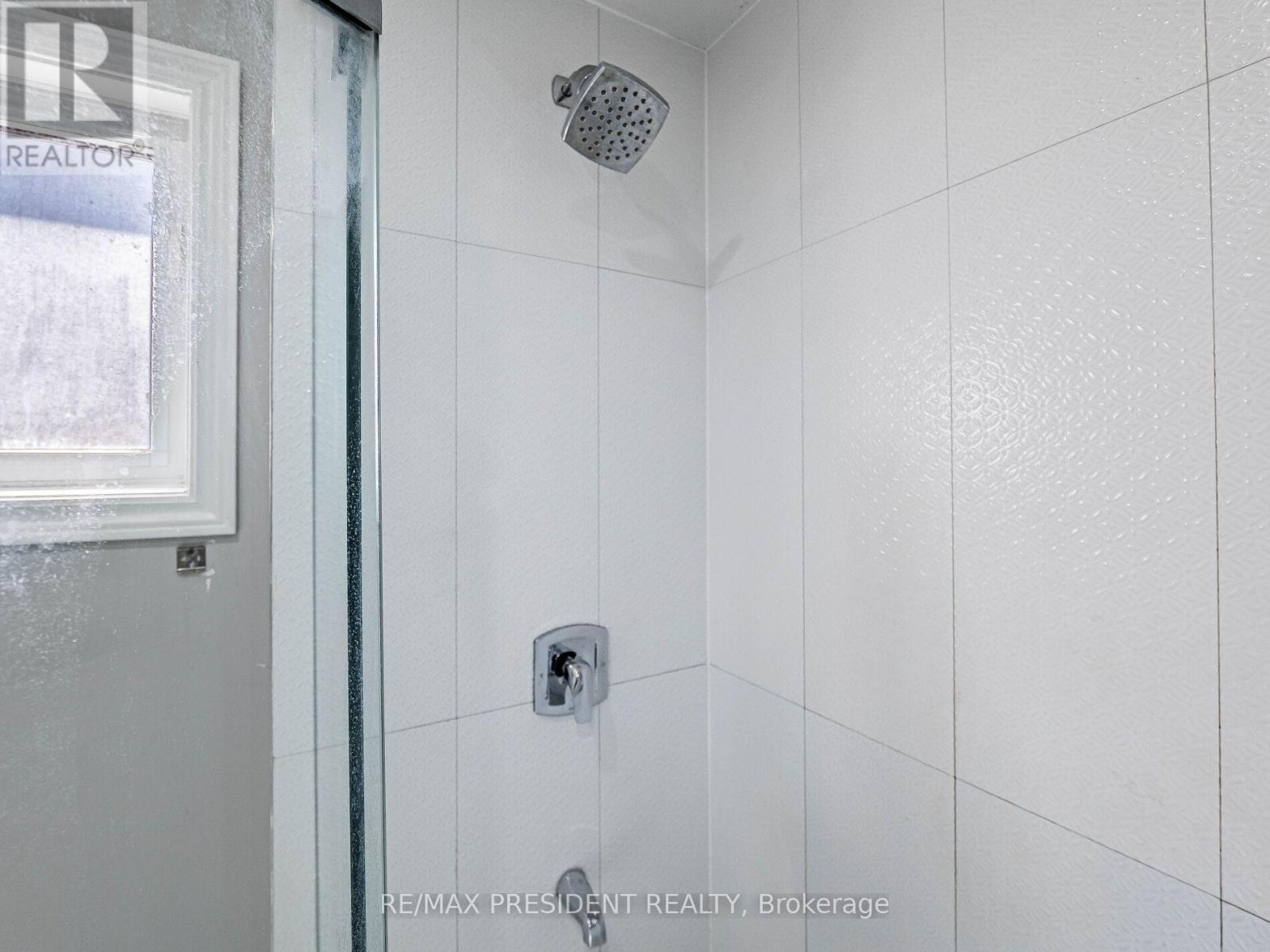 20 Monabelle Crescent, Brampton, ON - Indoor Photo Showing Bathroom