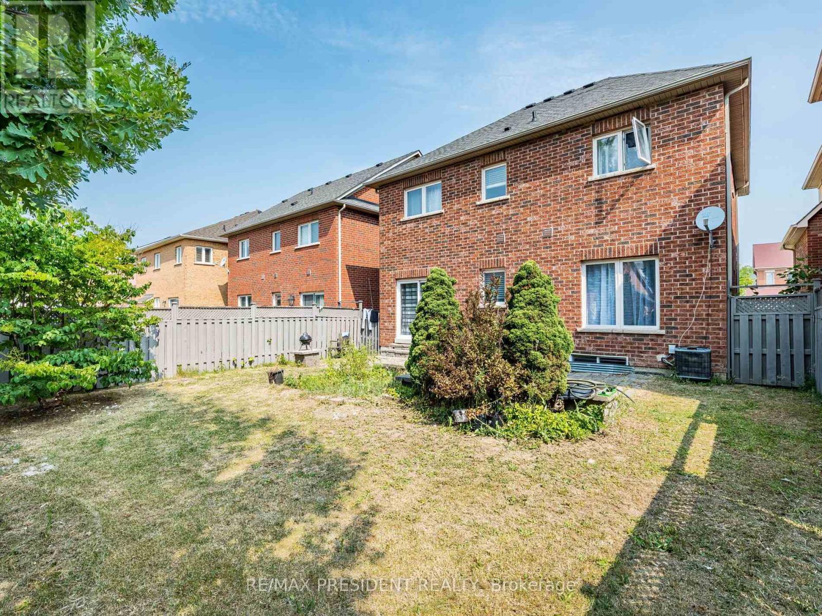 20 Monabelle Crescent, Brampton, ON - Outdoor With Exterior