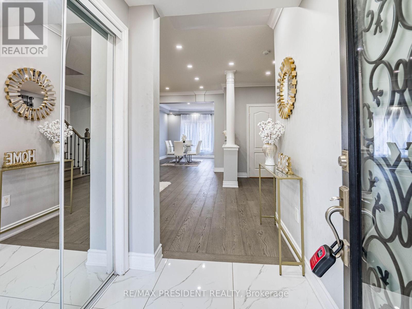 20 Monabelle Crescent, Brampton, ON - Indoor Photo Showing Other Room