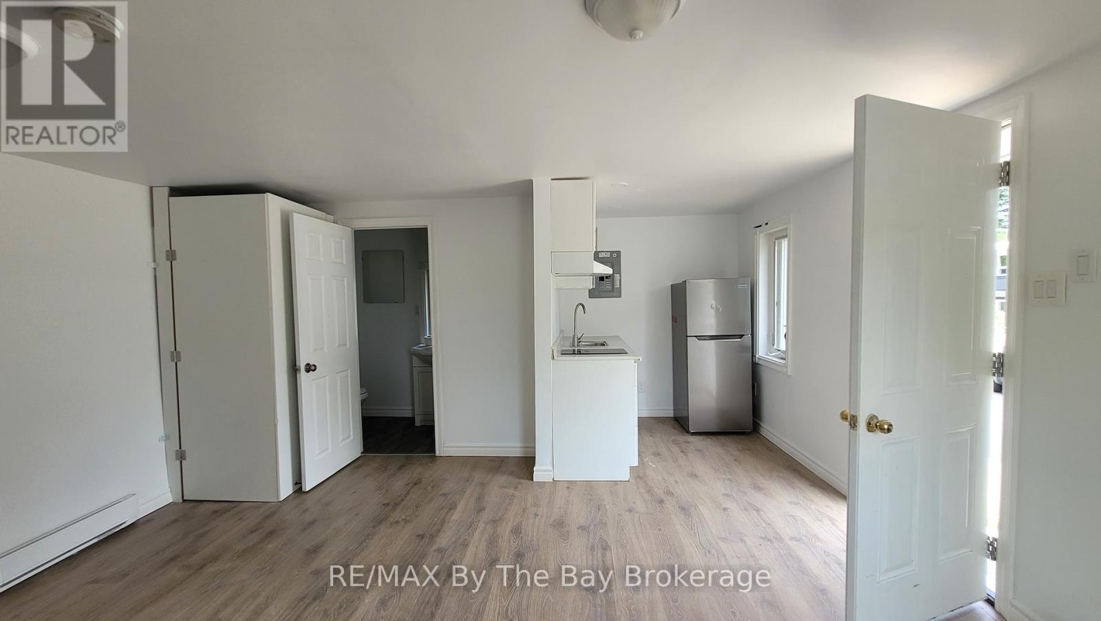 D04 - 280 River Road E, Wasaga Beach, ON - Indoor Photo Showing Other Room