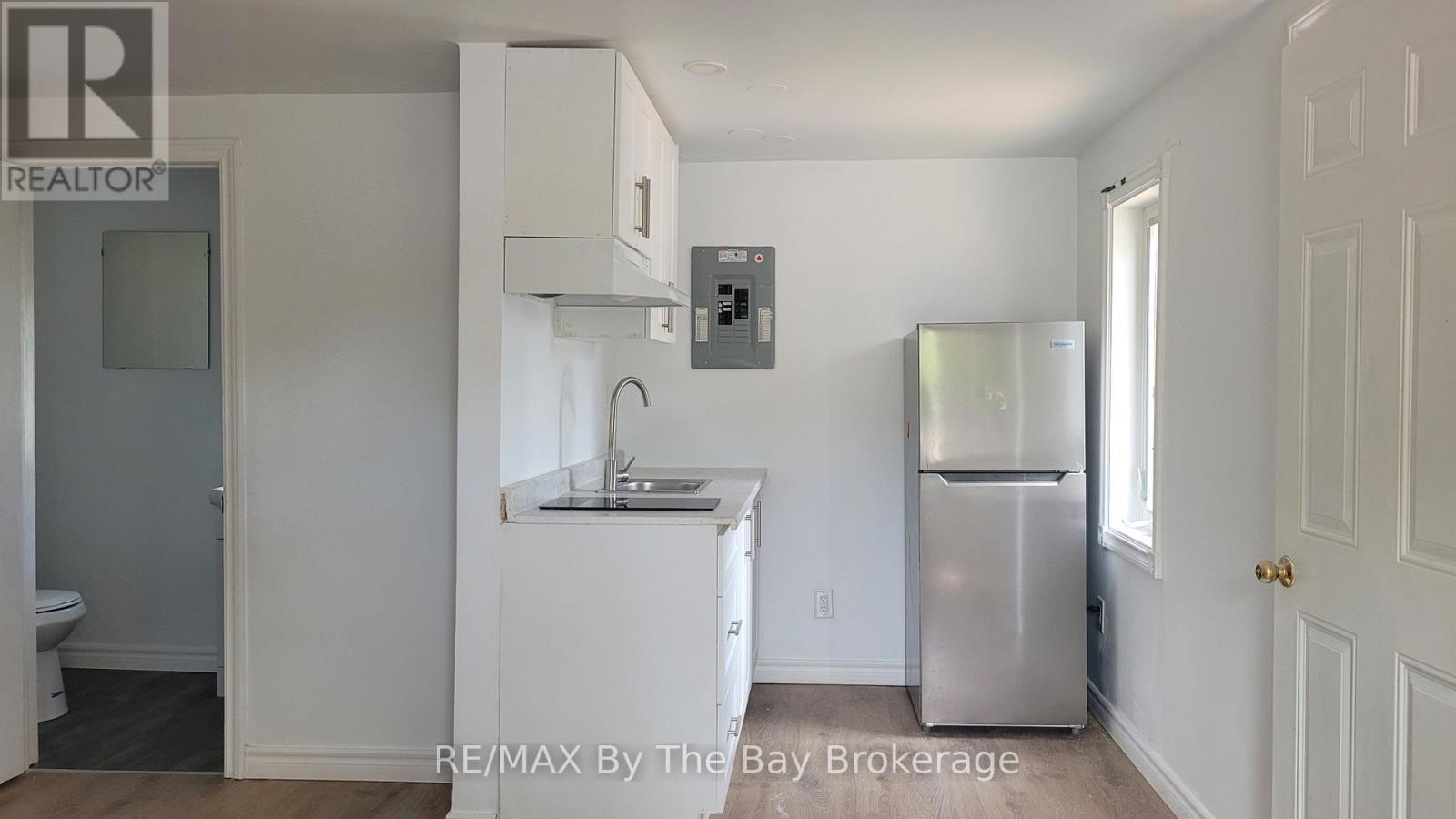 D04 - 280 River Road E, Wasaga Beach, ON - Indoor