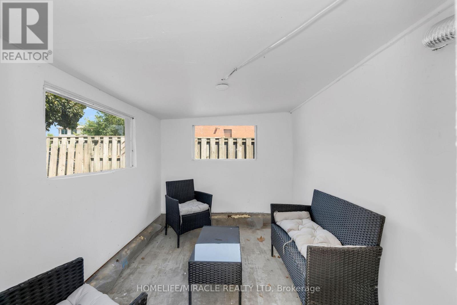 195 Randi Road, Mississauga, ON - Indoor