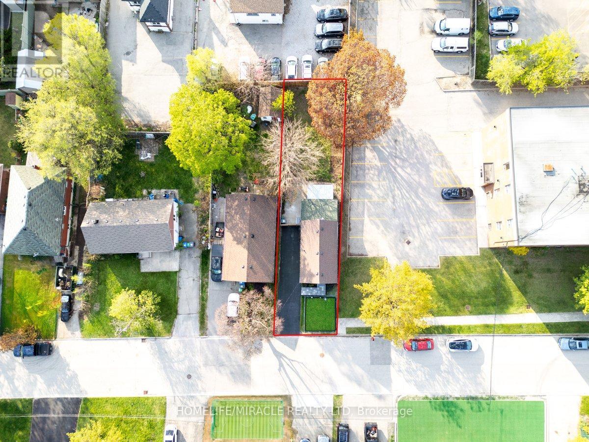 195 Randi Road, Mississauga, ON - Outdoor