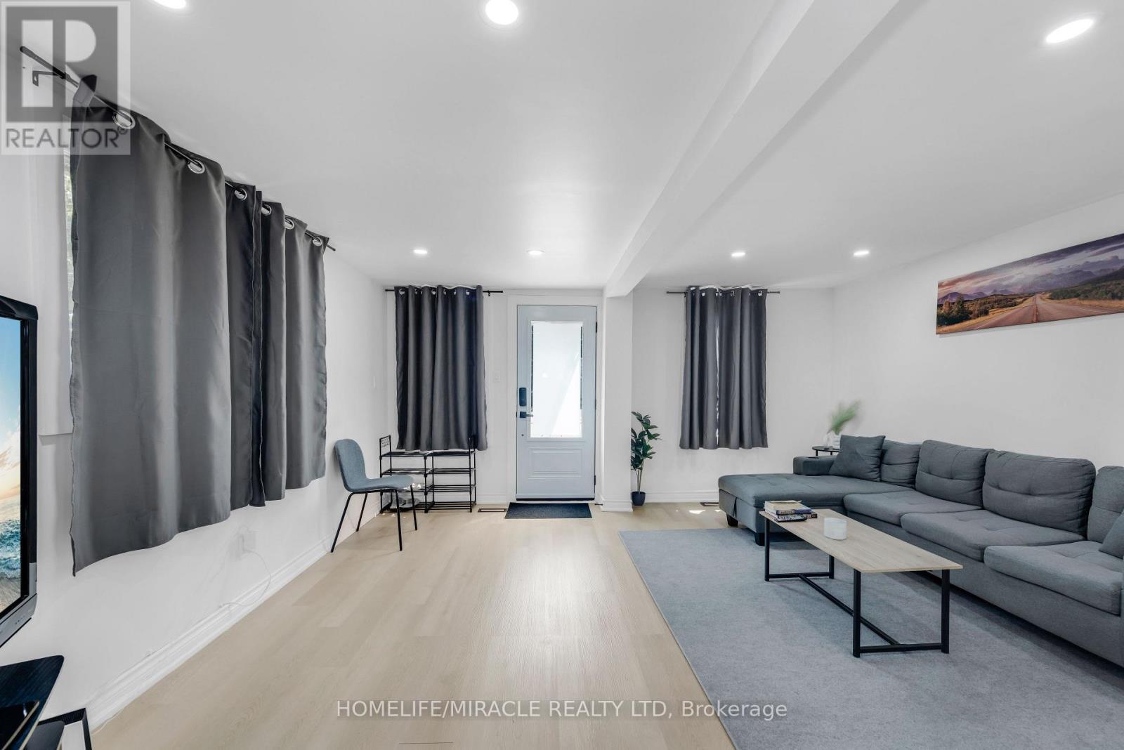 195 Randi Road, Mississauga, ON - Indoor