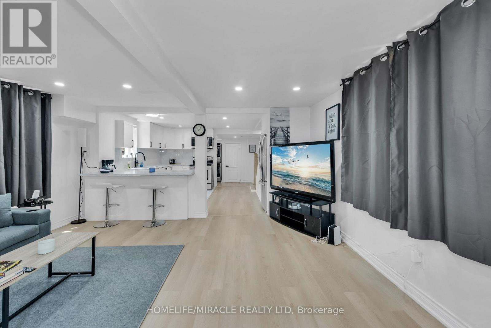 195 Randi Road, Mississauga, ON - Indoor