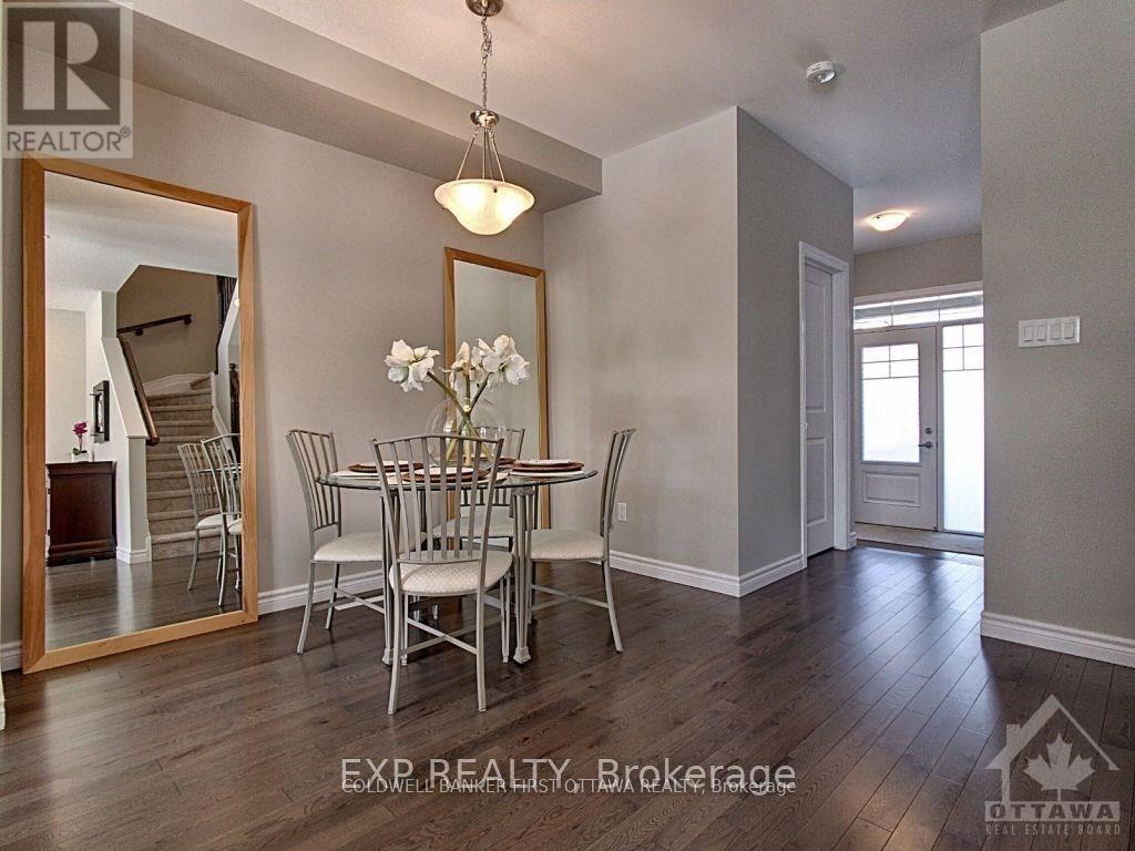 616 Geranium Walk, Ottawa, ON - Indoor Photo Showing Dining Room