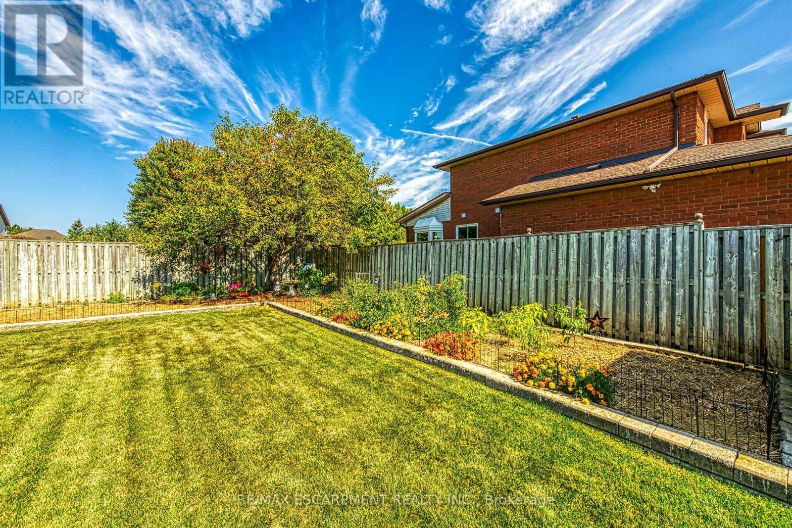 35 Highland Boulevard, Haldimand, ON - Outdoor