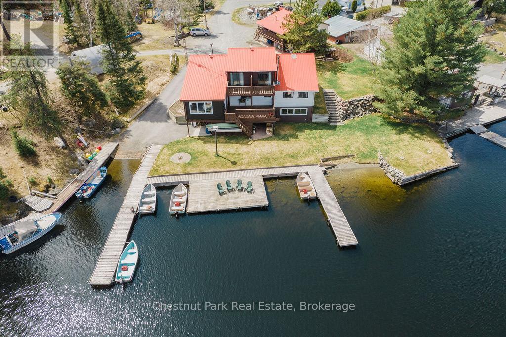 Main Lodge - 51 Stevens Road, Temagami, ON